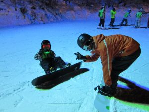 ナイターで楽しもう市民スキー教室